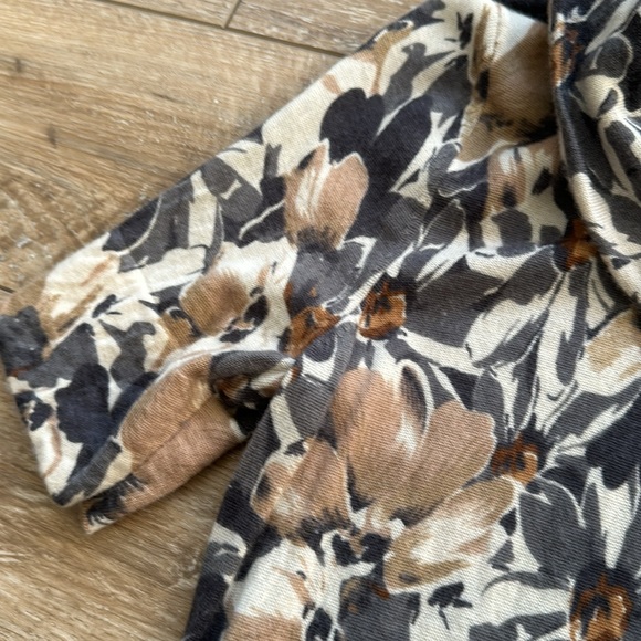 LOFT Camel, Winter White, and Gray short sleeved Cowl neck sweater Size Small - Picture 5 of 6